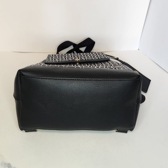 Tommy Hilfiger Large Black Jacquard Backpack with Detachable Card Holder - NWT main image 9